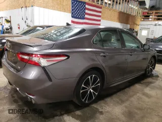 2019 Toyota Camry LE with VIN 4T1B11HK2KU217235, listed as a Copart auction lot 54064875 with 60,487 mi miles and Clean Title. Bid and sale history available at carsss.com. Image 3.