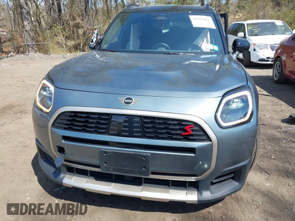 2025 MINI Countryman z VIN WMZ23GA02S7P85607, wystawiony jako IAAI lot #41982065 z przebiegiem 5269 mil mil oraz . Historia ofert i sprzedaży dostępna na DreamBid. Obrazek 11.