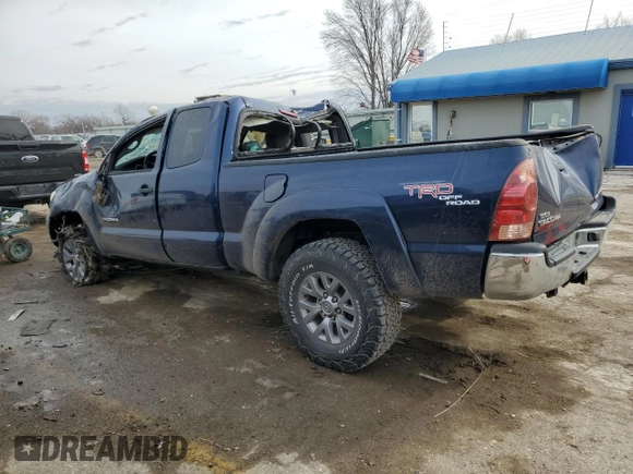 2005 Toyota Tacoma with VIN 5TEUU42N75Z069152, listed as a Copart auction lot 45489785 with 113,114 mi miles and Salvage Title. Bid and sale history available at DreamBid. Image 2.