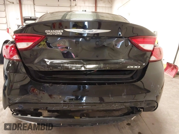 2015 Chrysler 200 Limited с VIN 1C3CCCAB1FN533366, выставлен на аукционе IAAI как лот 41921928 с пробегом 106 904 миль миль и . История ставок и продаж доступна на DreamBid. Изображение 18.