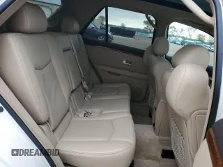 2008 Cadillac SRX RWD z VIN 1GYEE637680190217, wystawiony jako Copart lot #55169515 z przebiegiem 106 101 mil mil oraz Szkoda całkowita • Salvage title. Historia ofert i sprzedaży dostępna na DreamBid. Obrazek 10.