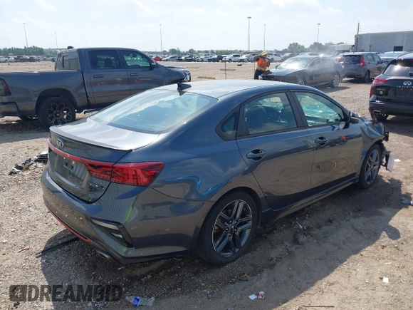 2020 Kia Forte GT-Line z VIN 3KPF34AD8LE164490, wystawiony jako IAAI lot #42066808 z przebiegiem 80 381 mil mil oraz . Historia ofert i sprzedaży dostępna na DreamBid. Obrazek 4.