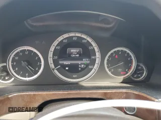 2013 Mercedes-Benz E 350 Luxury with VIN WDDHF8JB1DA685406, listed as a Copart auction lot 60195845 with 126,140 mi miles and Salvage title. Bid and sale history available at DreamBid. Image 9.