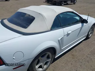 1999 Ford Mustang GT z VIN 1FAFP45X1XF215757, wystawiony jako IAAI lot #42311086 z przebiegiem 138 832 mil mil oraz . Historia ofert i sprzedaży dostępna na DreamBid. Obrazek 17.