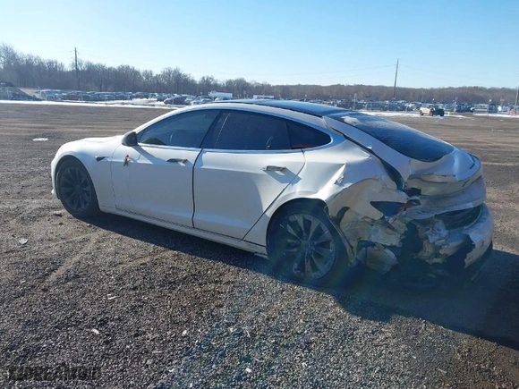 2018 Tesla Model S 75D with VIN 5YJSA1E29JF291736, listed as a IAAI auction lot 41412498 with NaN miles. Bid and sale history available at carsss.com. Image 3.