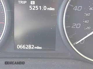 2020 Mitsubishi Outlander ES z VIN JA4AD2A37LJ001216, wystawiony jako IAAI lot #41623939 z przebiegiem 66 282 mil mil oraz . Historia ofert i sprzedaży dostępna na DreamBid. Obrazek 15.