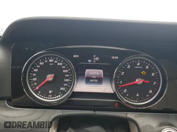 2017 Mercedes-Benz E 300 Luxury with VIN WDDZF4JBXHA108666, listed as a Copart auction lot 60083615 with 84,705 mi miles and Salvage title. Bid and sale history available at DreamBid. Image 9.