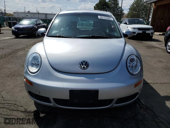 2007 Volkswagen New Beetle Coupe with VIN 3VWRW31C37M522187, listed as a Copart auction lot 50153305 with 180,404 mi miles and Clean Title. Bid and sale history available at carsss.com. Image 5.