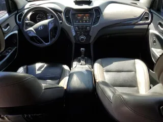 2017 Hyundai Santa Fe 2.4L z VIN 5XYZU3LB5HG392277, wystawiony jako Copart lot #51601765 z przebiegiem 81 943 mil mil oraz Szkoda całkowita • Salvage title. Historia ofert i sprzedaży dostępna na DreamBid. Obrazek 8.