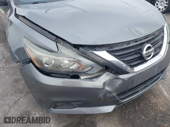 2017 Nissan Altima SL z VIN 1N4AL3AP2HC498095, wystawiony jako IAAI lot #42453384 z przebiegiem 138 736 mil mil oraz . Historia ofert i sprzedaży dostępna na DreamBid. Obrazek 6.