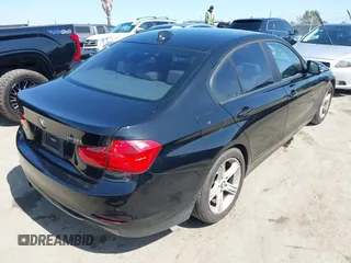 2013 BMW 3 Series 328i z VIN WBA3A5C52DF603241, wystawiony jako IAAI lot #42518837 z przebiegiem 107 281 mil mil oraz . Historia ofert i sprzedaży dostępna na DreamBid. Obrazek 4.