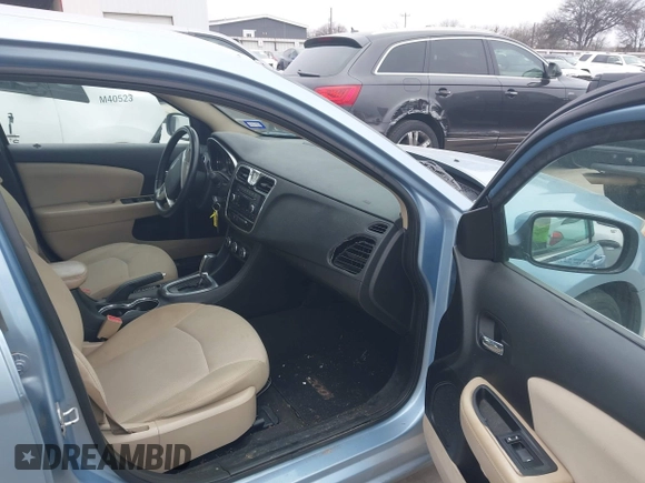 2012 Chrysler 200 Touring with VIN 1C3CCBBB7CN164484, listed as a IAAI auction lot 41576745 with 150,014 mi miles. Bid and sale history available at carsss.com. Image 5.