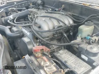 1999 Toyota 4Runner SR5 z VIN JT3GN86R9X0104165, wystawiony jako IAAI lot #42485115 z przebiegiem 327 218 mil mil oraz . Historia ofert i sprzedaży dostępna na DreamBid. Obrazek 12.