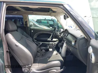 2005 MINI Hardtop S with VIN WMWRE33465TD95560, listed as a IAAI auction lot 42609791 with 133,997 mi miles and . Bid and sale history available at DreamBid. Image 5.
