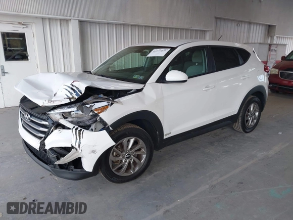 2018 Hyundai Tucson SE z VIN KM8J2CA44JU657178, wystawiony jako IAAI lot #42157871 z przebiegiem 130 715 mil mil oraz . Historia ofert i sprzedaży dostępna na DreamBid. Obrazek 2.