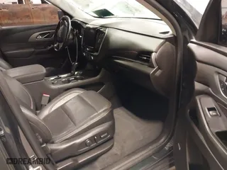 2019 Chevrolet Traverse LT Leather with VIN 1GNERHKW1KJ140266, listed as a IAAI auction lot 41171149 with 86,223 mi miles. Bid and sale history available at carsss.com. Image 5.