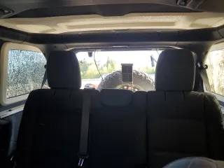 2018 Jeep Wrangler Unlimited Sport S с VIN 1C4HJXDN5JW254560, выставлен на аукционе Copart как лот 53254825 с пробегом Не указан миль и Списание • Salvage title. История ставок и продаж доступна на DreamBid. Изображение 10.