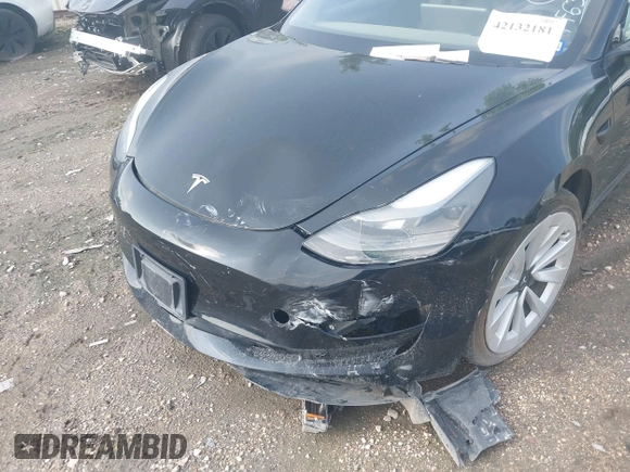 2023 Tesla Model 3 z VIN 5YJ3E1EAXPF639326, wystawiony jako IAAI lot #42132181 z przebiegiem 51 808 mil mil oraz . Historia ofert i sprzedaży dostępna na DreamBid. Obrazek 6.