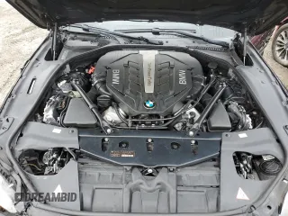 2014 BMW 6 Series 650i z VIN WBA6B2C5XED128959, wystawiony jako Copart lot #44201745 z przebiegiem 146 875 mil mil oraz Szkoda całkowita • Salvage title. Historia ofert i sprzedaży dostępna na DreamBid. Obrazek 11.