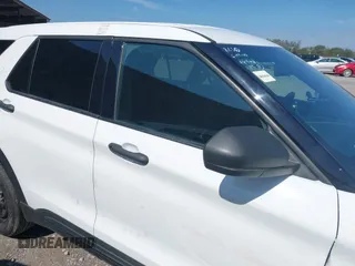 2021 Ford Police Interceptor Utility z VIN 1FM5K8AB0MGB04298, wystawiony jako IAAI lot #40204106 z przebiegiem 74 293 mil mil oraz . Historia ofert i sprzedaży dostępna na DreamBid. Obrazek 13.