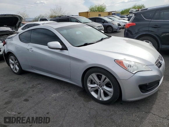 2011 Hyundai Genesis Coupe z VIN KMHHT6KD8BU045109, wystawiony jako Copart lot #53563715 z przebiegiem 66 701 mil mil oraz Szkoda całkowita • Salvage title. Historia ofert i sprzedaży dostępna na DreamBid. Obrazek 4.