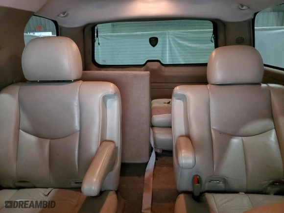 2005 Chevrolet Tahoe Z71 with VIN 1GNEC13T35R215147, listed as a Copart auction lot 84743034 with 152,637 mi miles and Clean Title. Bid and sale history available at carsss.com. Image 10.