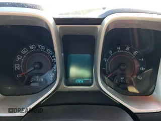 2010 Chevrolet Camaro 2SS z VIN 2G1FK1EJ5A9135194, wystawiony jako Copart lot #47948865 z przebiegiem 43 834 mil mil oraz Tytuł czysty. Historia ofert i sprzedaży dostępna na DreamBid. Obrazek 9.
