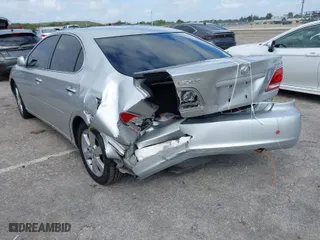 2006 Lexus ES 330 with VIN JTHBA30G665155053, listed as a IAAI auction lot 41961067 with 71,944 mi miles. Bid and sale history available at carsss.com. Image 6.