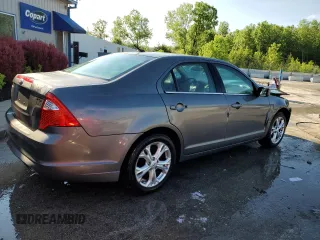 2012 Ford Fusion SE z VIN 3FAHP0HA0CR437115, wystawiony jako Copart lot #56583495 z przebiegiem 159 649 mil mil oraz Szkoda całkowita • Salvage title. Historia ofert i sprzedaży dostępna na DreamBid. Obrazek 3.