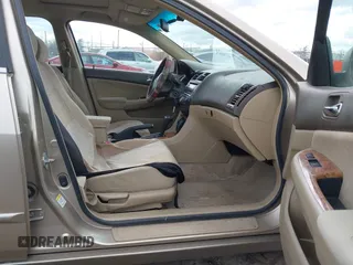 2005 Honda Accord EX with VIN 1HGCM56795A023864, listed as a IAAI auction lot 42041654 with 350,898 mi miles and . Bid and sale history available at DreamBid. Image 5.
