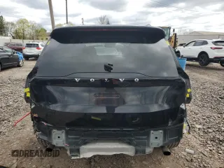 2020 Volvo XC90 Momentum with VIN YV4102PK4L1571266, listed as a Copart auction lot 52499025 with 57,210 mi miles and Salvage Title. Bid and sale history available at DreamBid. Image 6.
