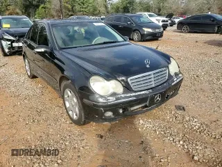 2005 Mercedes-Benz C 240 with VIN WDBRF61J85F585140, listed as a Copart auction lot 44713385 with 210,852 mi miles and Salvage Title. Bid and sale history available at DreamBid. Image 10.