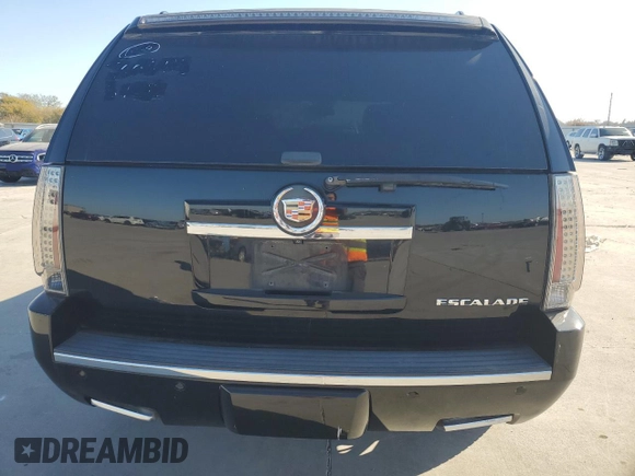 2013 Cadillac Escalade Premium with VIN 1GYS4CEF7DR265909, listed as a Copart auction lot 83059034 with 102,890 mi miles and Clean Title. Bid and sale history available at carsss.com. Image 6.