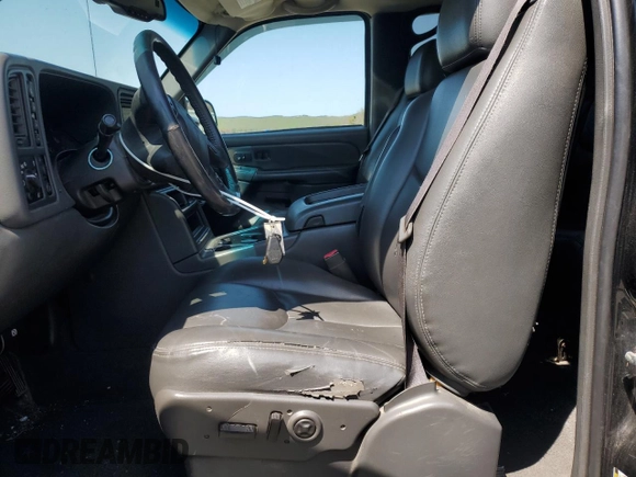 2004 Chevrolet Avalanche Z71 with VIN 3GNEK12T64G205196, listed as a Copart auction lot 54190825 with 152,076 mi miles and Salvage Title. Bid and sale history available at carsss.com. Image 7.