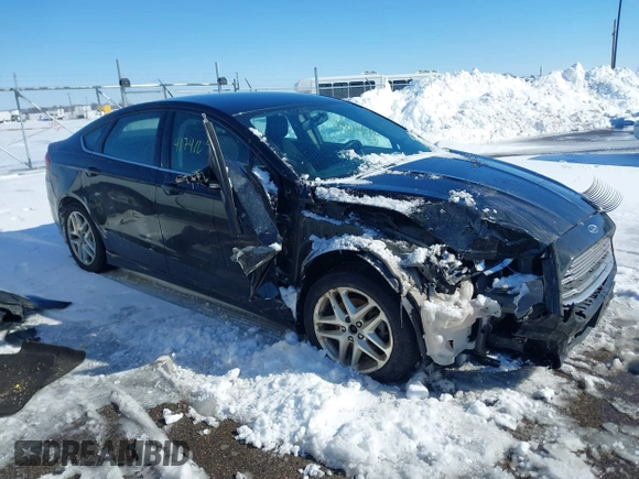 2015 Ford Fusion SE with VIN 1FA6P0H73F5102269, listed as a IAAI auction lot 41741098 with 121,926 mi miles. Bid and sale history available at carsss.com. Image 1.