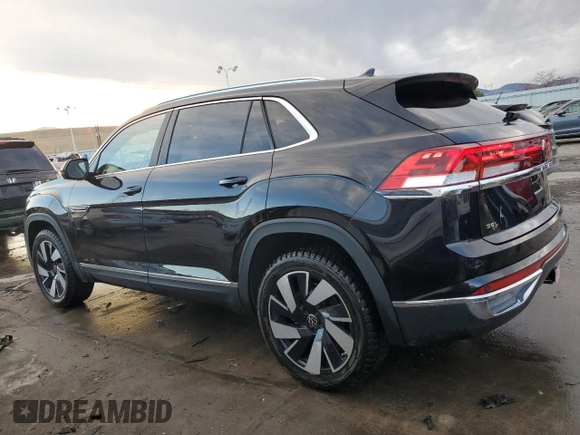 2024 Volkswagen Atlas SEL with VIN 1V2BE2CA4RC210962, listed as a Copart auction lot 46136285 with 13,950 mi miles and Salvage title. Bid and sale history available at DreamBid. Image 2.