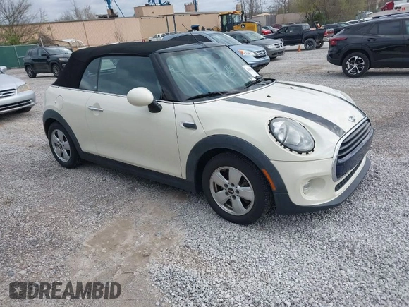 2016 MINI Convertible z VIN WMWWG5C51G3C19178, wystawiony jako IAAI lot #41909039 z przebiegiem 87 533 mil mil oraz . Historia ofert i sprzedaży dostępna na DreamBid. Obrazek 1.