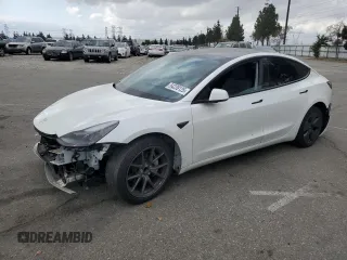 2023 Tesla Model 3 z VIN 5YJ3E1EA6PF580355, wystawiony jako Copart lot #54239125 z przebiegiem 31 305 mil mil oraz Szkoda całkowita • Salvage title. Historia ofert i sprzedaży dostępna na DreamBid. Obrazek 1.
