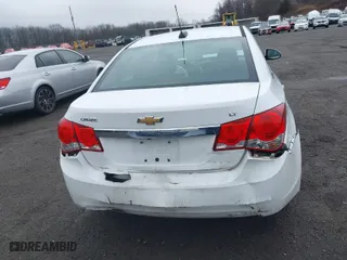 2016 Chevrolet Cruze Limited LT with VIN 1G1PE5SB2G7146762, listed as a IAAI auction lot 41872696 with 88,063 mi miles. Bid and sale history available at carsss.com. Image 16.