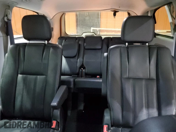 2017 Dodge Grand Caravan Crew Plus with VIN 2C4RDGDG0HR686411, listed as a Copart auction lot 43942305 with 200,408 mi miles and Clean Title. Bid and sale history available at DreamBid. Image 10.