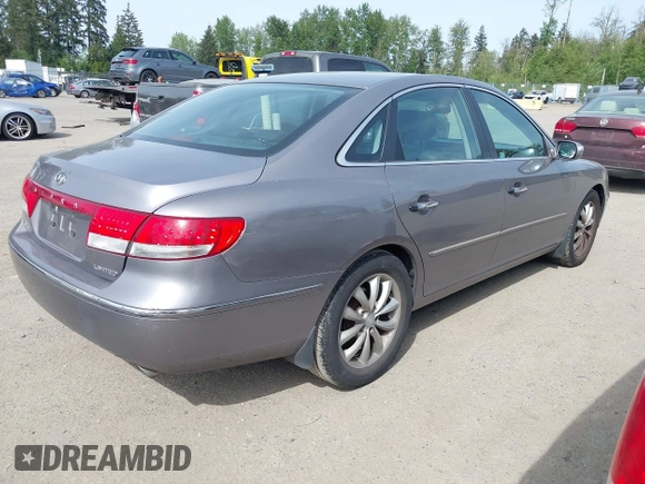 2007 Hyundai Azera SE z VIN KMHFC46F57A141280, wystawiony jako IAAI lot #42214462 z przebiegiem 105 476 mil mil oraz . Historia ofert i sprzedaży dostępna na DreamBid. Obrazek 4.