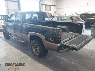 2005 Chevrolet Silverado 1500 Z71 with VIN 1GCEK19B15E272187, listed as a IAAI auction lot 42001487 with 313,138 mi miles and . Bid and sale history available at DreamBid. Image 3.
