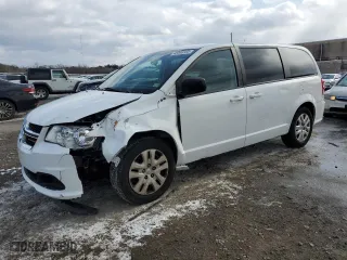 2018 Dodge Grand Caravan SE with VIN 2C4RDGBG0JR138255, listed as a Copart auction lot 45346165 with 99,859 mi miles and Salvage Title. Bid and sale history available at carsss.com. Image 1.