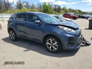 2022 Kia Sportage LX z VIN KNDPM3AC0N7023029, wystawiony jako Copart lot #57183955 z przebiegiem 21 653 mil mil oraz Szkoda całkowita • Salvage title. Historia ofert i sprzedaży dostępna na DreamBid. Obrazek 4.