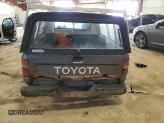 1992 Toyota Pickup DLX z VIN JT4RN93P0N5065687, wystawiony jako Copart lot #56355125 z przebiegiem 215 019 mil mil oraz Czysty tytuł • Clean title. Historia ofert i sprzedaży dostępna na DreamBid. Obrazek 6.