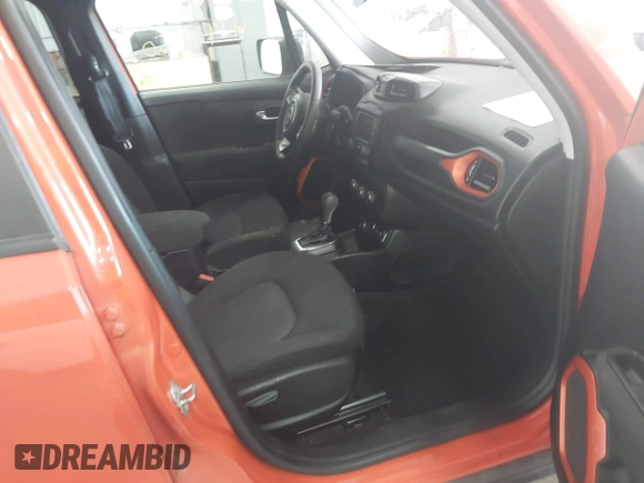2018 Jeep Renegade Sport z VIN ZACCJBAB0JPH92670, wystawiony jako IAAI lot #42469550 z przebiegiem Nie podano mil oraz . Historia ofert i sprzedaży dostępna na DreamBid. Obrazek 5.