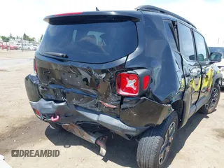 2017 Jeep Renegade Trailhawk z VIN ZACCJBCB4HPE54731, wystawiony jako IAAI lot #42282950 z przebiegiem 101 418 mil mil oraz . Historia ofert i sprzedaży dostępna na DreamBid. Obrazek 4.