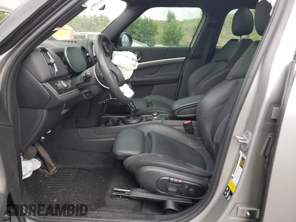 2024 MINI Countryman Cooper S with VIN WMZ83BR08R3R60395, listed as a Copart auction lot 61432835 with 18,142 mi miles and Salvage title. Bid and sale history available at DreamBid. Image 7.