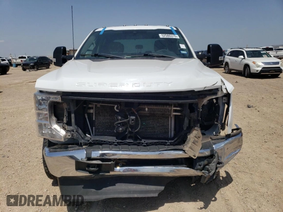 2022 Ford F-250 XL with VIN 1FT7W2B64NEE68639, listed as a Copart auction lot 52580315 with 138,784 mi miles and Salvage title. Bid and sale history available at DreamBid. Image 5.