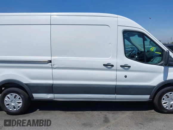 2018 Ford Transit with VIN 1FTBW2CG8JKB46535, listed as a IAAI auction lot 41978414 with 82,316 mi miles and . Bid and sale history available at DreamBid. Image 13.